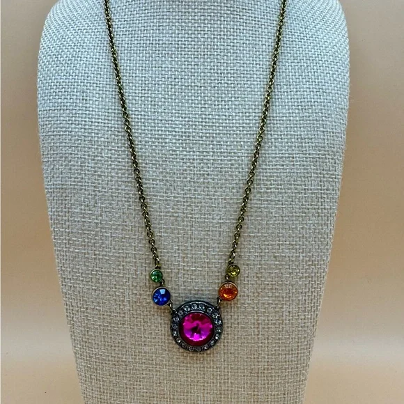 Kurt Geiger London Octavia Vintage Crystal with Frame Pendant Necklace - Picture 5 of 11